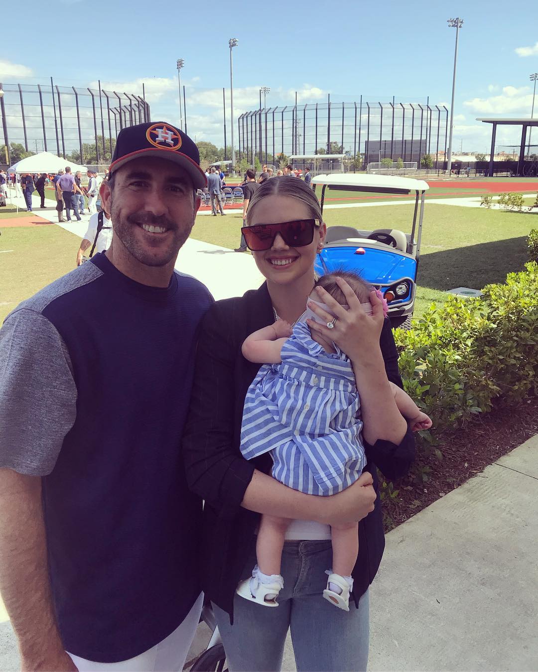 Hottest MLB Dads: Baseball Players Whose Kids Are Their No. 1 Fans