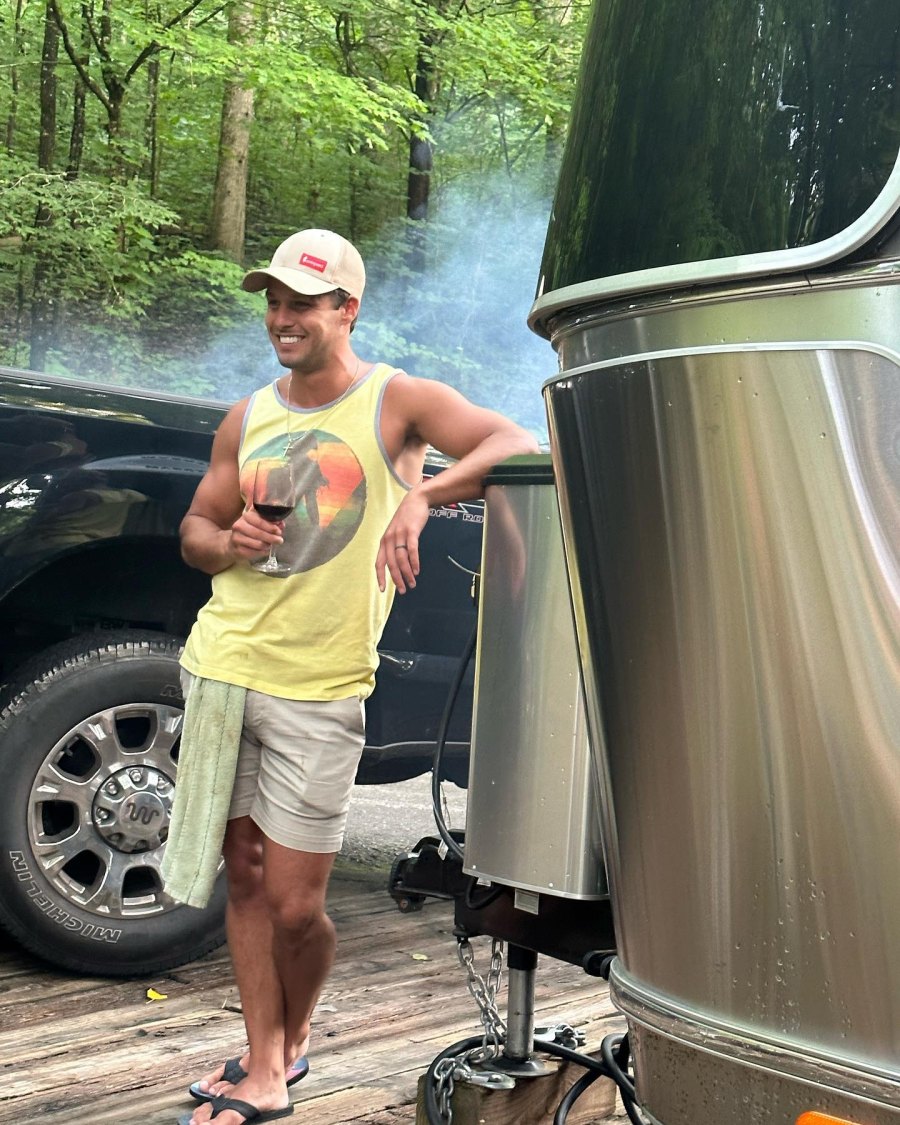 Miranda Lambert-s Shirtless Husband Is Making Summer Extra Hot