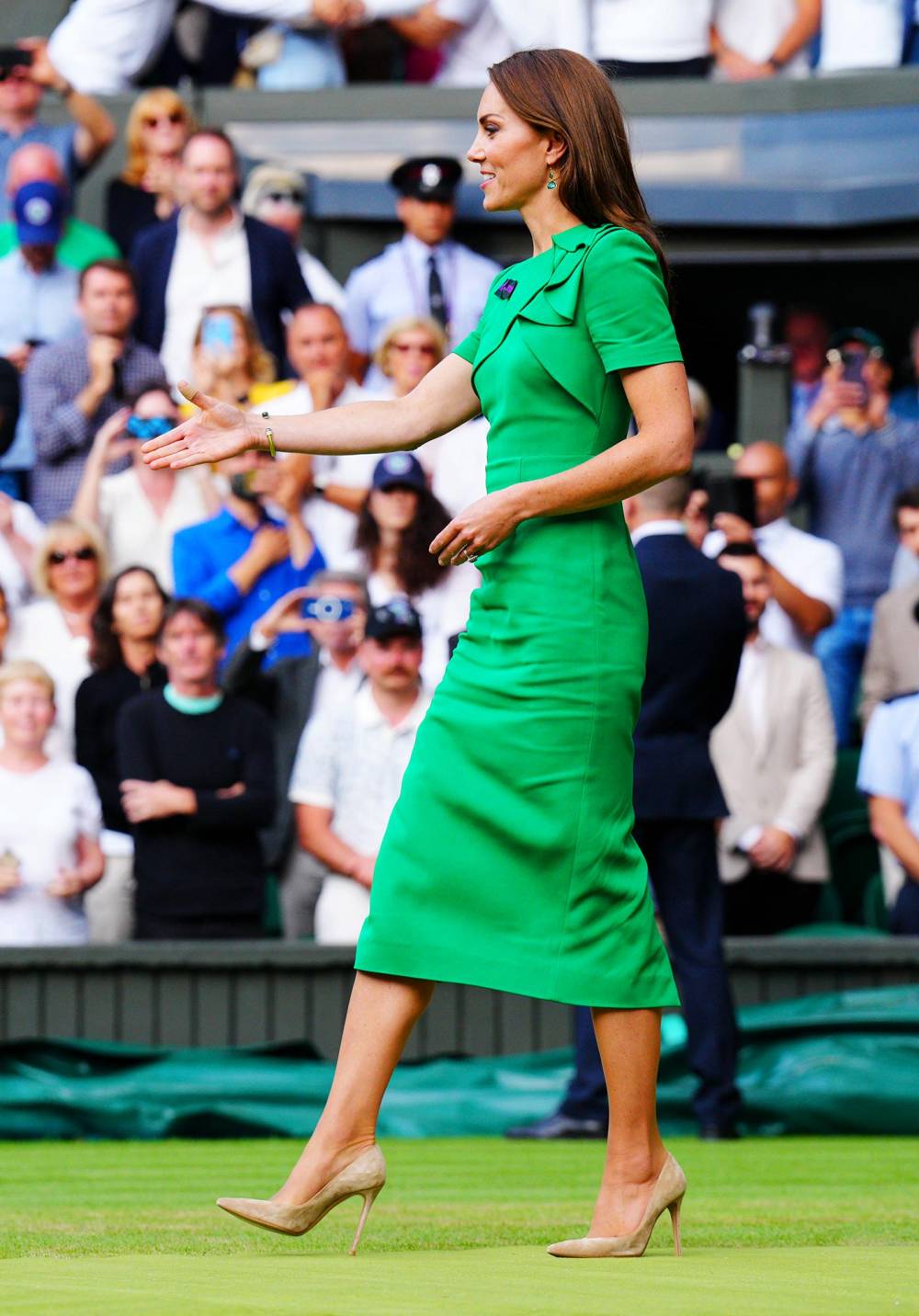 Princess Kate Wears Two Different Shoe Sizes 3