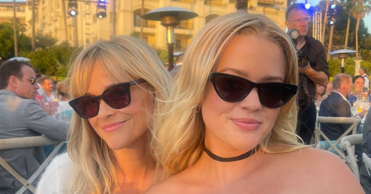Reese Witherspoon Enjoys ‘Summer Nights’ With Daughter Ava After Divorce Reese Witherspoon Enjoys ‘Summer Nights’ With Daughter Ava After Divorce
