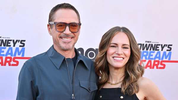 Robert Downey Jr. and Wife Susan Recreate Wedding Photo 18 Years Later