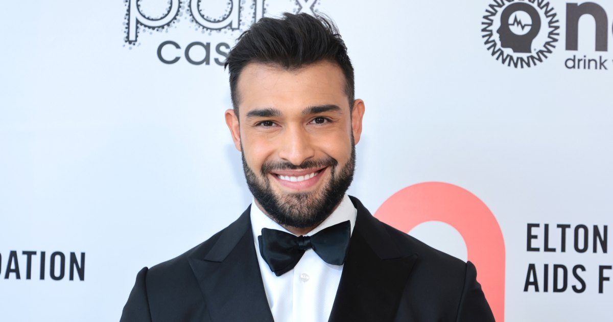 Sam Asghari Spotted Without Wedding Ring, Disguises Amid Divorce