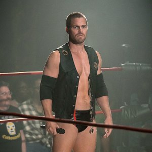 Stephen Amell Asks SAG Members Not to Whip Food at Him After Strike Drama