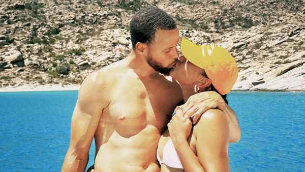 Stephen Curry Goes Shirtless On Vacation With Wife Ayesha Curry