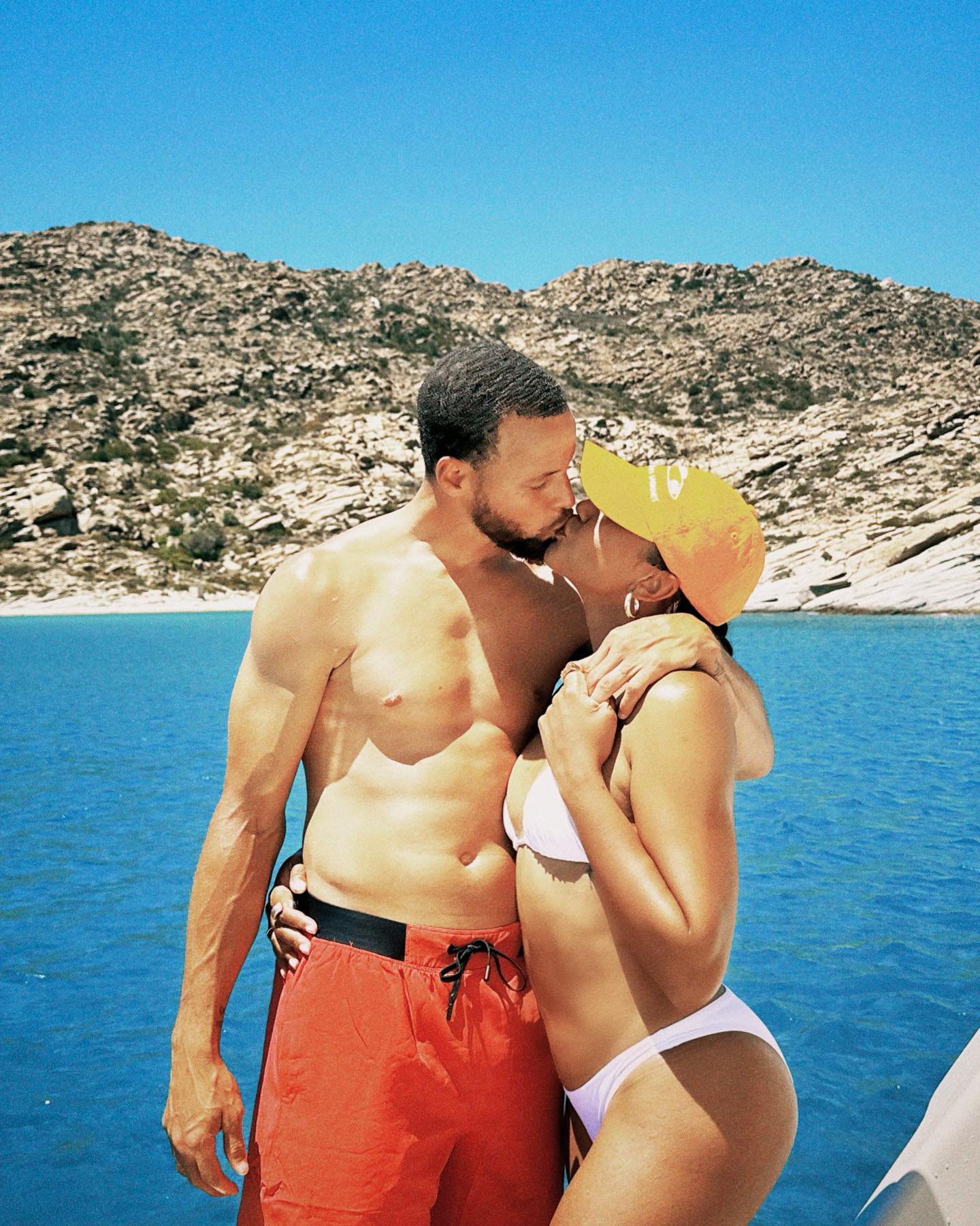 Steph Curry Flashes Abs for Wife Ayesha on Anniversary Getaway