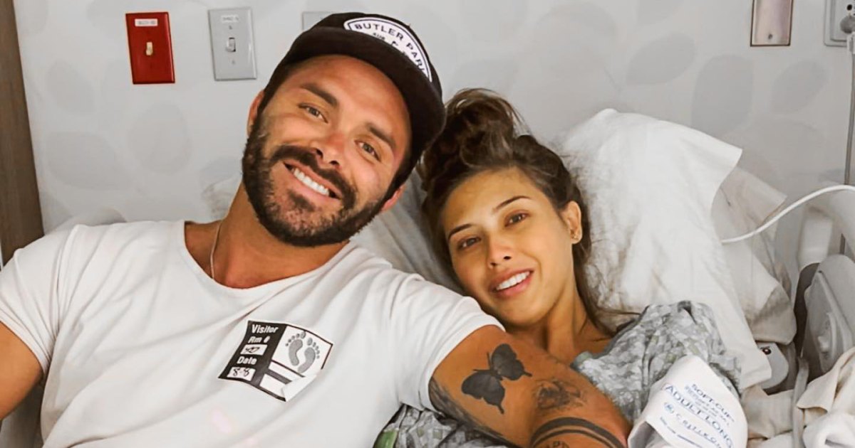 The Ultimatums April Marie Gives Birth to 1st Baby Welcomes Daughter With Boyfriend Cody Cooper 01