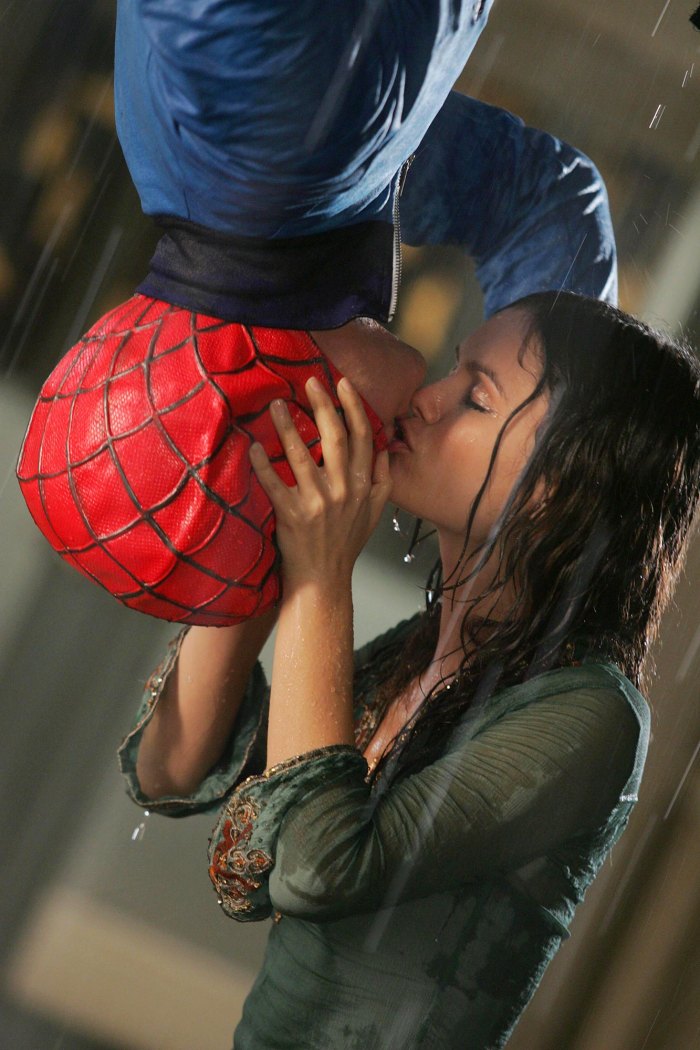 The Upside-Down Spider-man Kiss Season 2 Episode 14 Seth and Summer