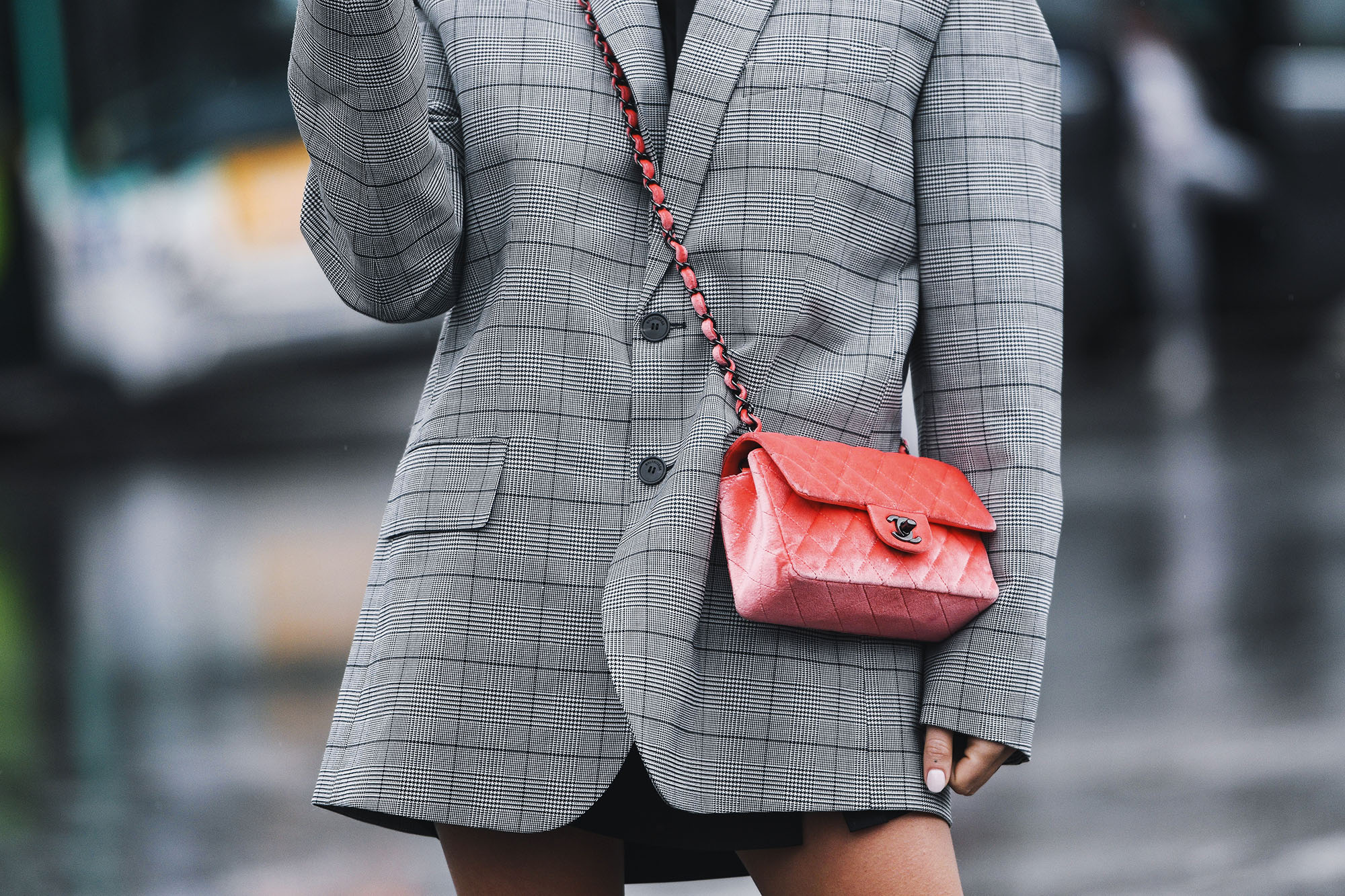 17 Best Bags Under $25 That Will Instantly Elevate Your Outfit