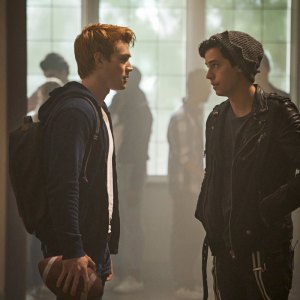 'Riverdale' Producer Calls Archie and Jughead Kiss 'Too Hot for TV' After Quad Romance Reveal