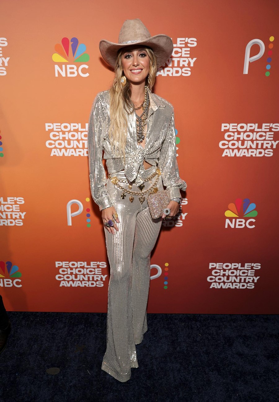 2023 People s Choice Country Awards Red Carpet Arrivals 078 Lainey Wilson