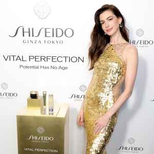 Anne Hathaway Doesnt Think About Age