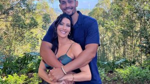 Becca Kufrin and Thomas Jacobs Share 1st Photos of Newborn Son
