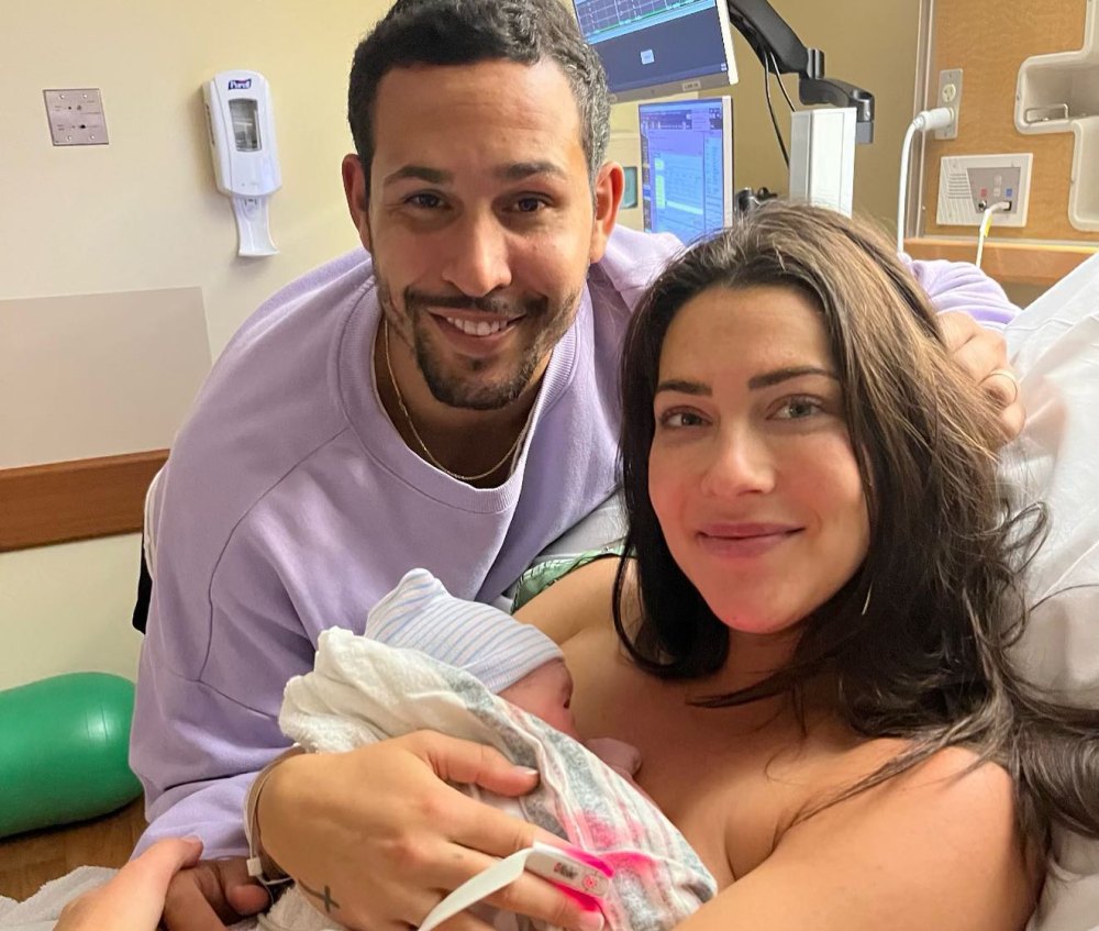Becca Kufrin and Thomas Jacobs Share 1st Photos of Newborn Son