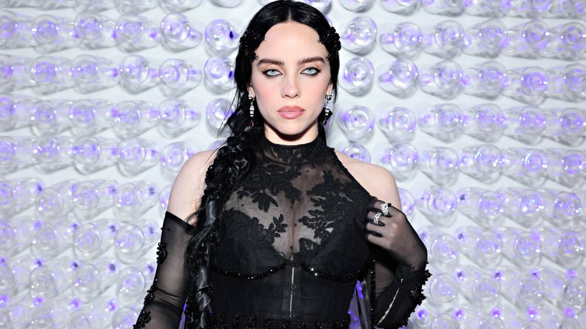 Billie Eilish Just Announced Her 3rd Fragrance She Says It Smells Like Metal