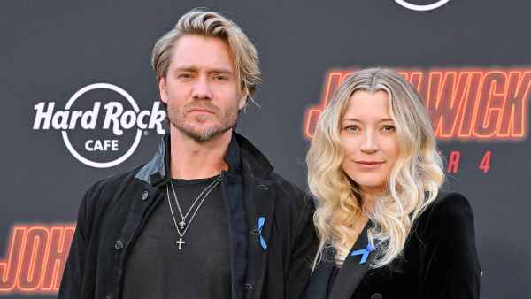 Chad Michael Murray Jokes About Disaster Anniversary Day With Wife Sarah Roemer 355