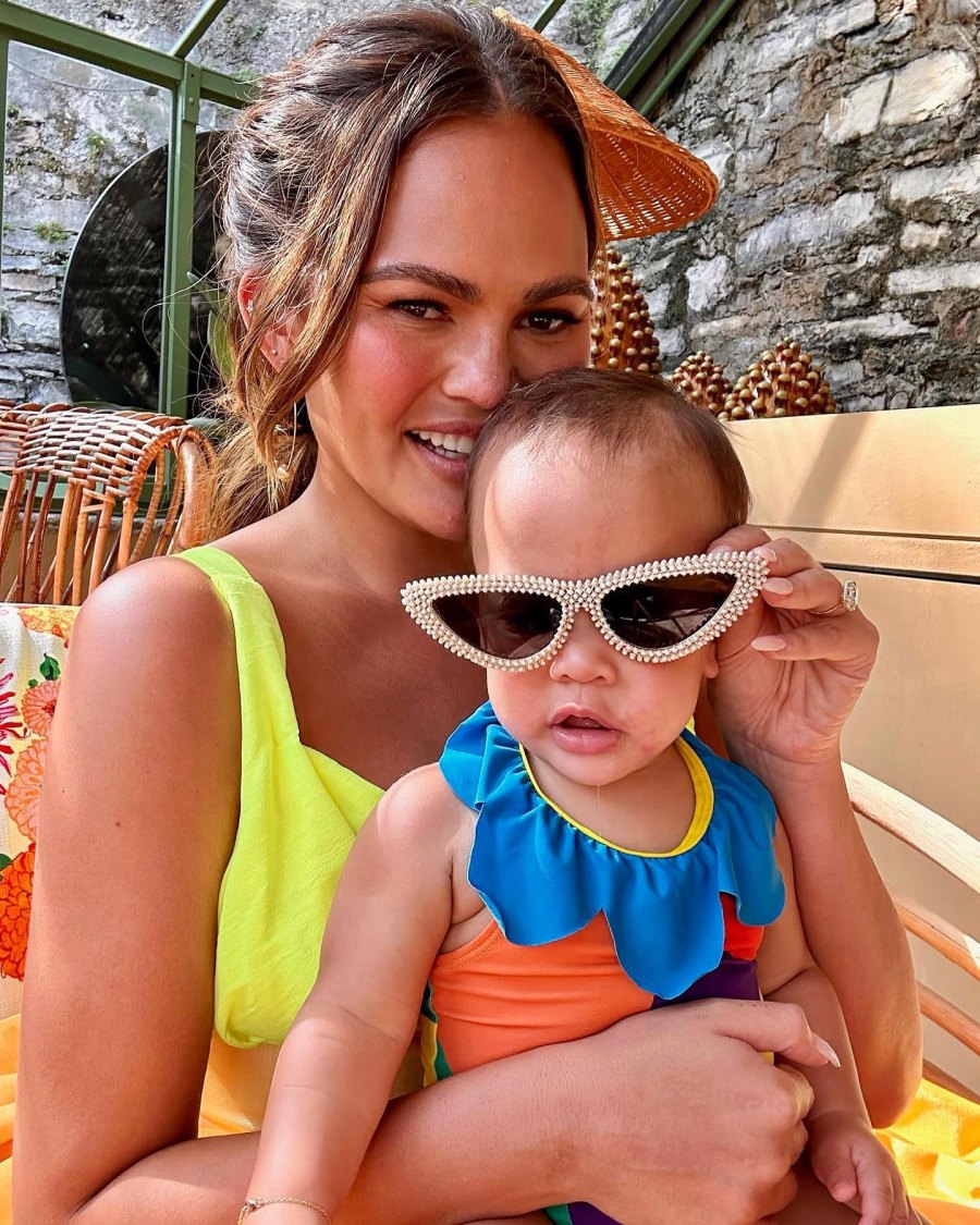 Chrissy Teigen Shares Sweet Pics From Vow Renewal Trip With Husband John Legend 328