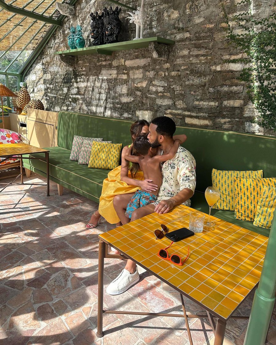 Chrissy Teigen Shares Sweet Pics From Vow Renewal Trip With Husband John Legend 329