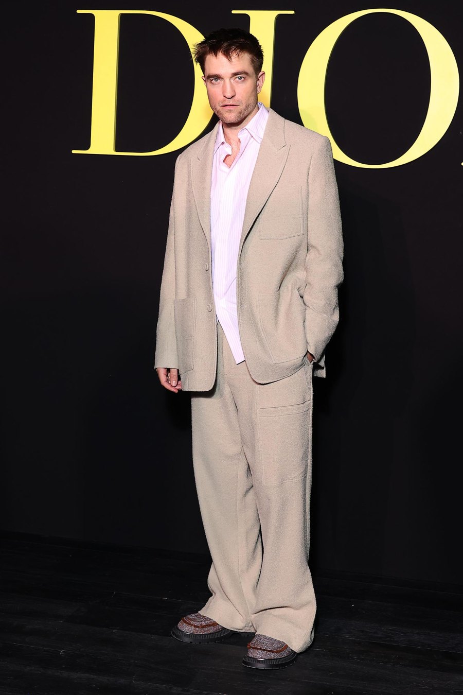 Dior Fashion Show Gallery 278 Robert Pattinson