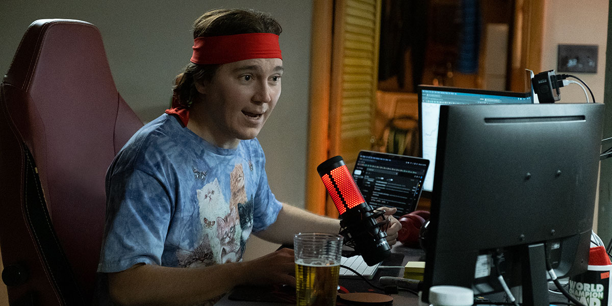 'Dumb Money' Review: Paul Dano Has Us Rooting for the Underdog in Star-Studded Comedy