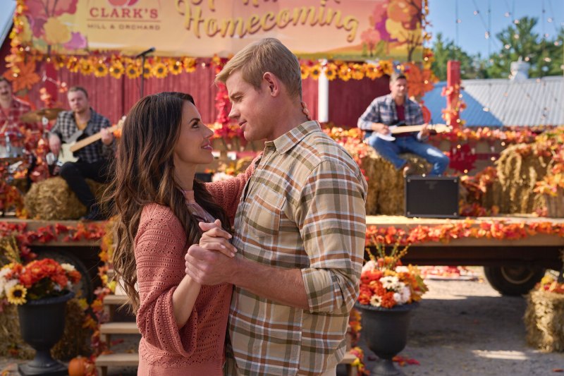 Jessica Lowndes and Trevor Donovan A Harvest Homecoming Great American Family 02