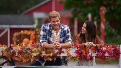 Jessica Lowndes and Trevor Donovan A Harvest Homecoming Great American Family 03