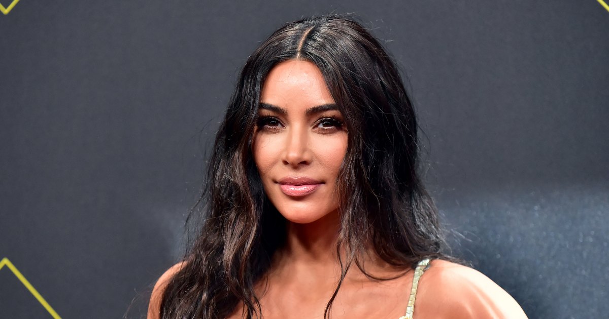 Wash Away Makeup Like Kim Kardashian With These $10 Wipes Wash Away Makeup Like Kim Kardashian With These $10 Wipes