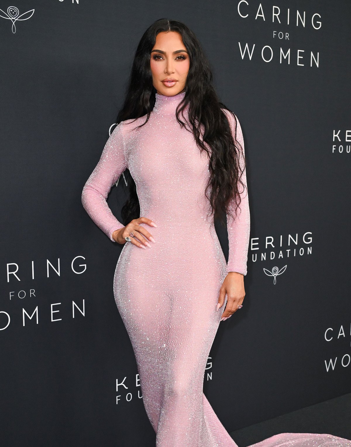 kim-kardashian-side