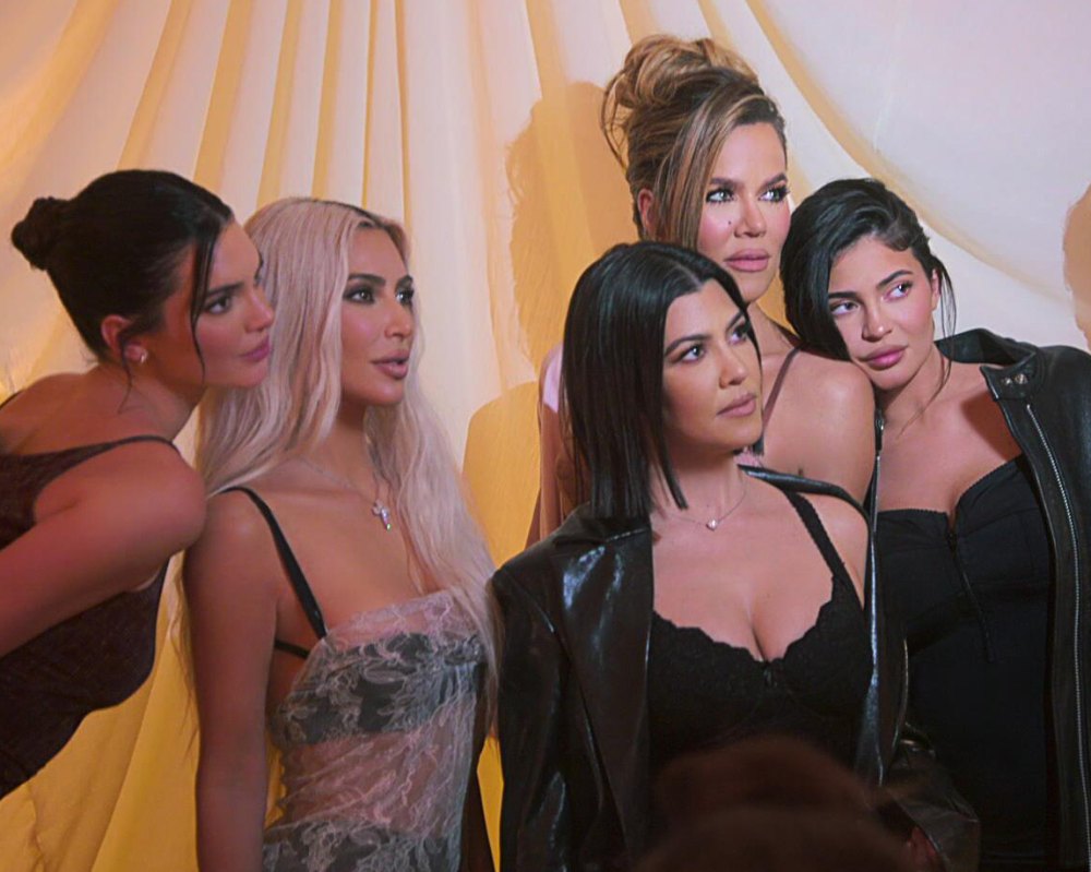 Kourtney Kardashian Disses Sisters’ Secret Group Chat Without Her: ‘My Friends Are Ride or Dies’