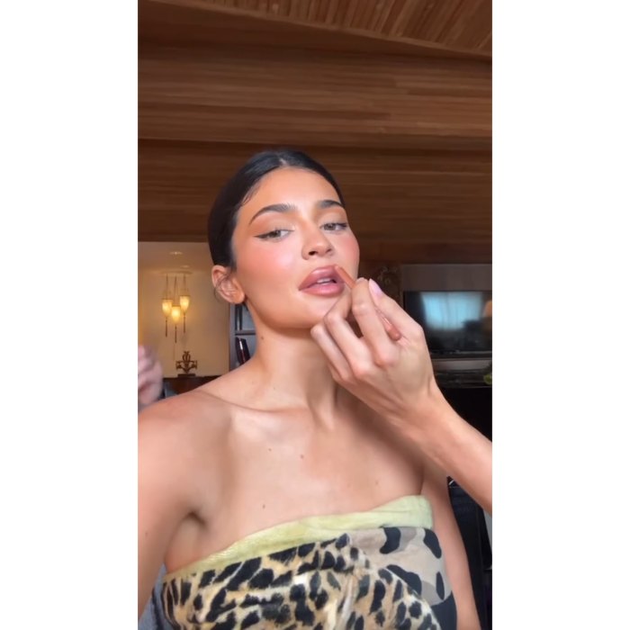 Kylie Jenner Showers With Full Glam While Getting Ready For Dolce & Gabbana Show