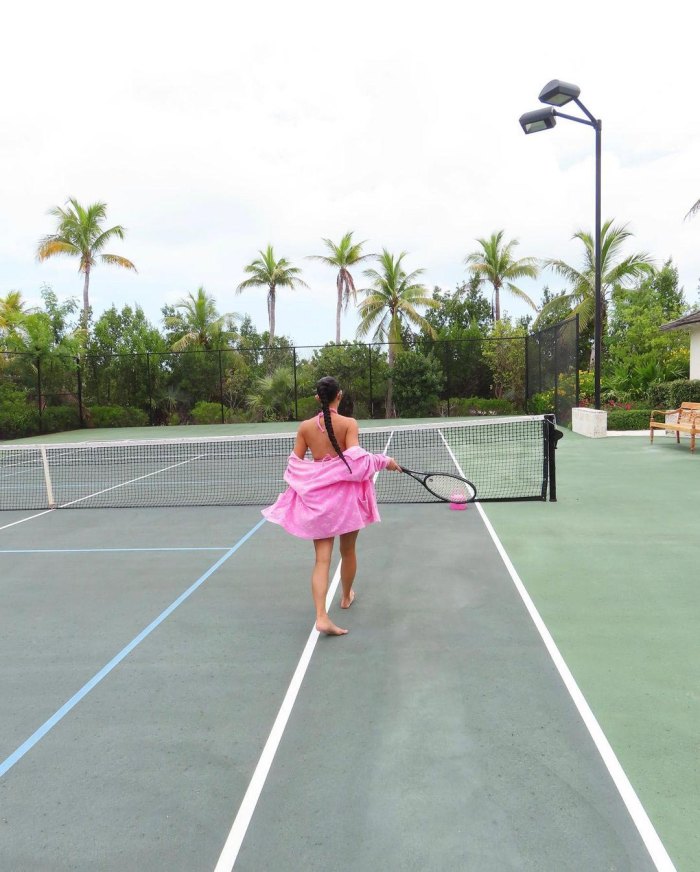 Serena Williams Trolls Kim Kardashian About Playing Tennis: ‘Give You Lessons’