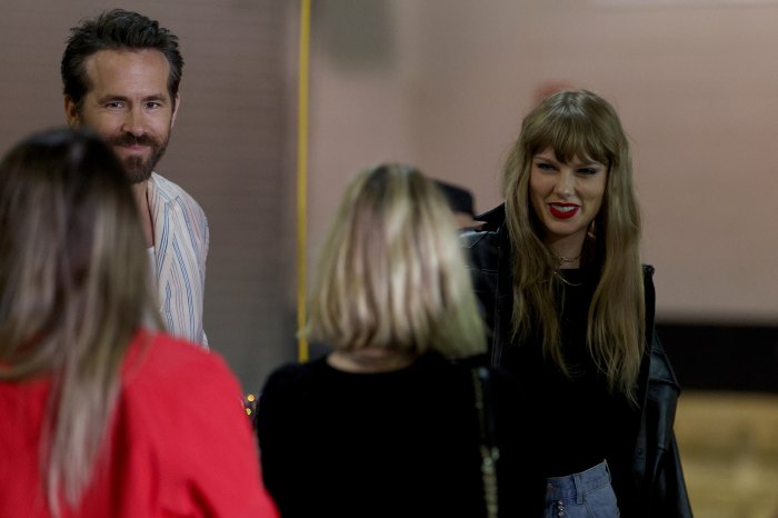 Taylor Swift Attends Travis Kelce’s Game With Ryan Reynolds