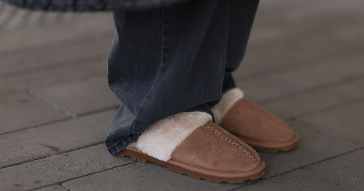 7 Best Ugg Slippers and Similar Styles for Fall at Zappos 7 Best Ugg Slippers and Similar Styles for Fall at Zappos