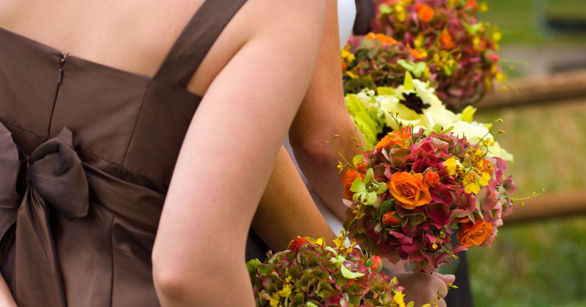 17 Gorgeous Wedding Guest Looks for All Budgets 17 Gorgeous Wedding Guest Looks for All Budgets