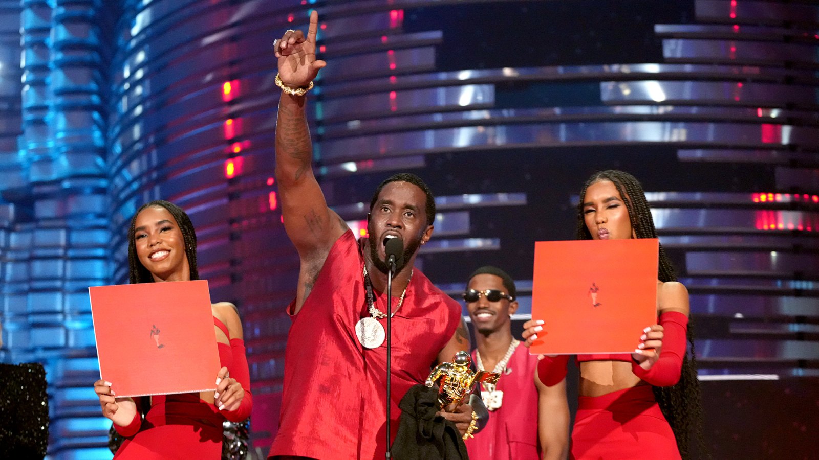 Diddy Receives Global Icon Award at 2023 MTV Video Music Awards