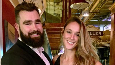 Jason Kelce got 'too drunk' on first date with wife Kylie, was 'carried home by a firefighter' by Beau Allen