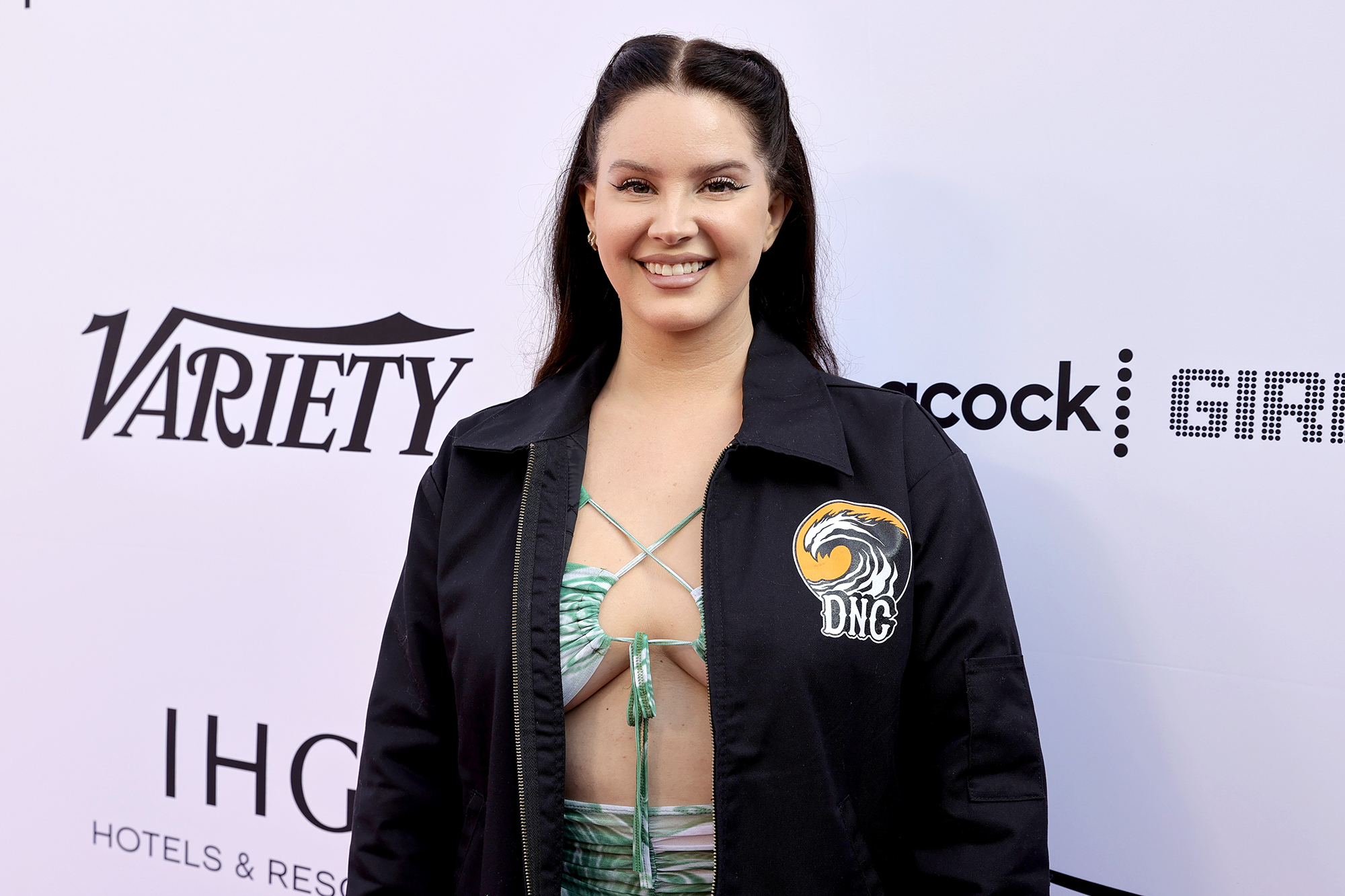 Lana Del Rey Served a Customer a Tobacco Dip Cup at Her Alabama Waffle House Waitressing Stint