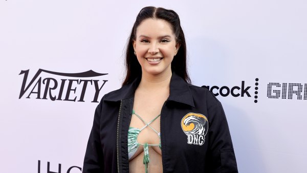 Lana Del Rey Served a Customer a Tobacco Dip Cup at Her Alabama Waffle House Waitressing Stint