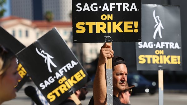 SAG-AFTRA Accuses Studios of Bully Tactics