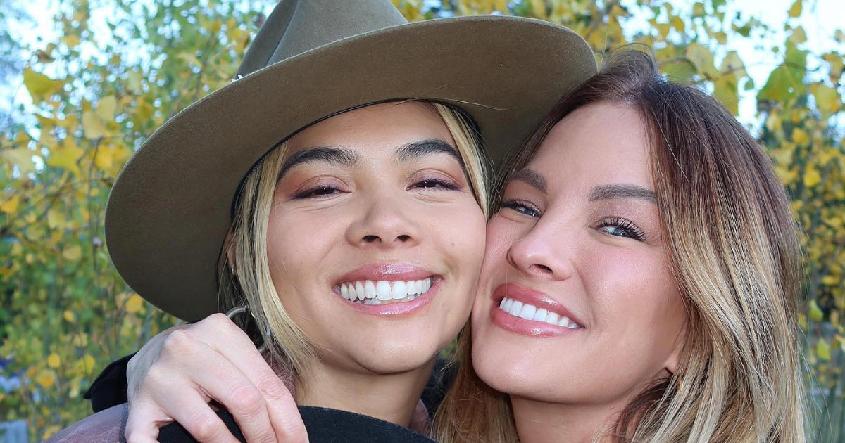 Becca Tilley Loves Seeing Her Girlfriend Bond With Ex Ben Higgins Becca Tilley Loves Seeing Her Girlfriend Bond With Ex Ben Higgins
