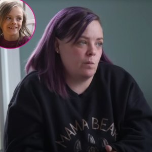 Catelynn Lowells Daughter Nova Consoles Crying Mom After Carly Visit