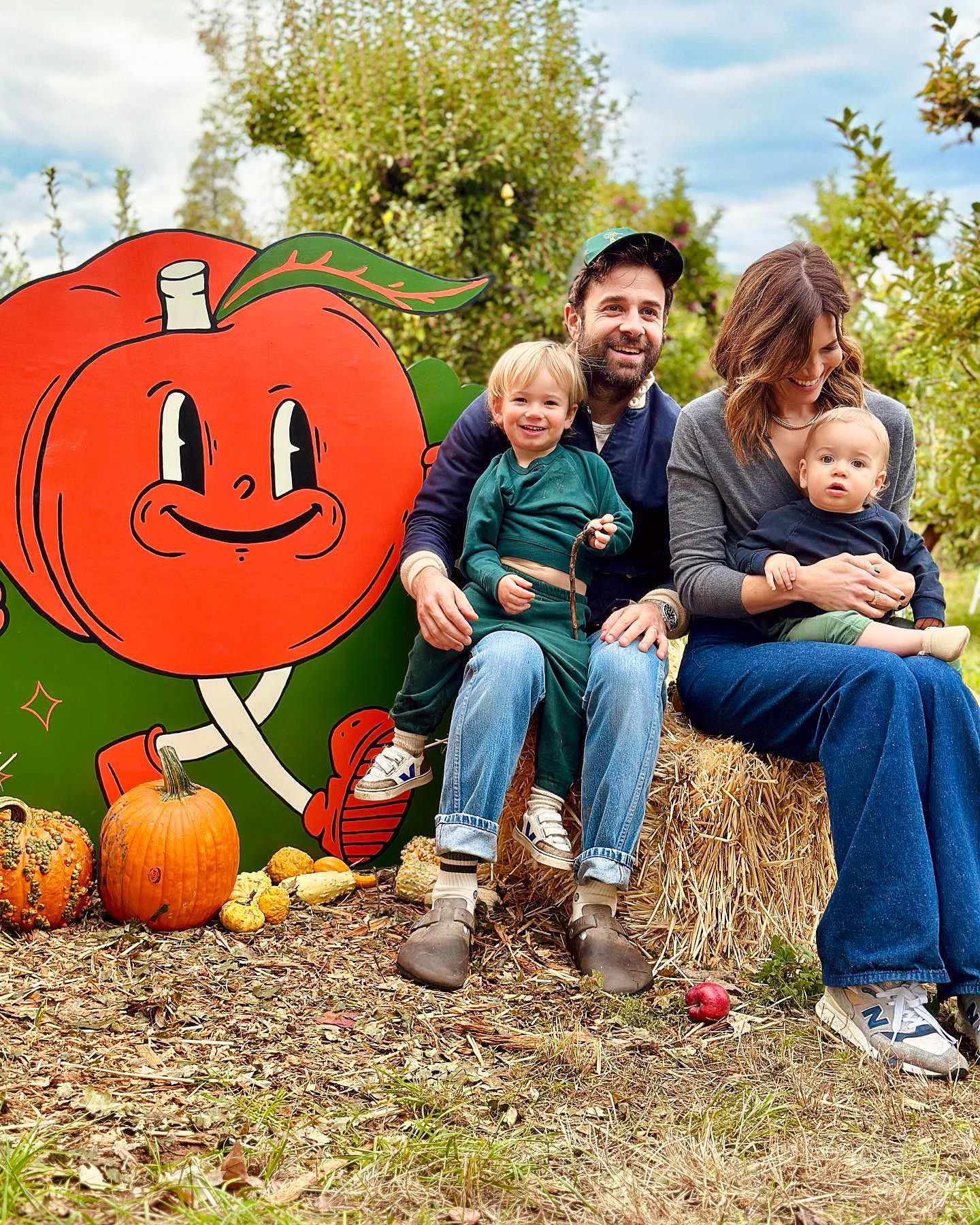 Pumpkin Patch Extravaganza 2023: Star-Studded Mandy Moore, Jessie James Decker and Beyond!