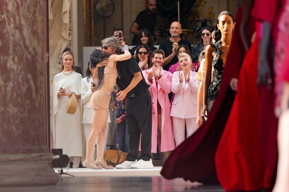 FKA Twigs Rolled in Dirt at Valentino's Fashion Week Show, Florence Pugh Calls It 'Other Worldly'
