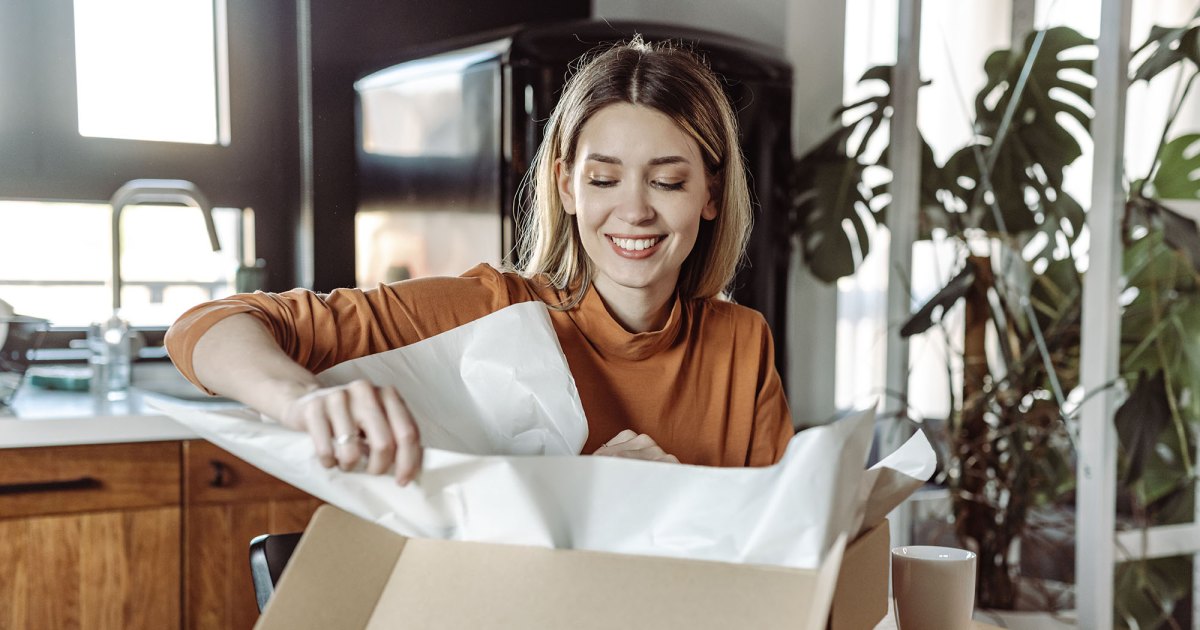 15 Best Gifts for 32-Year-Old Women 15 Best Gifts for 32-Year-Old Women