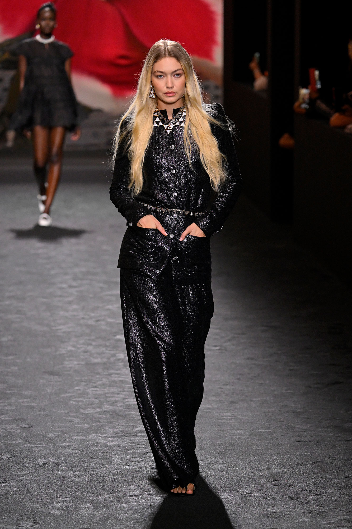Gigi Hadids Best Runway Moments of All Time 1