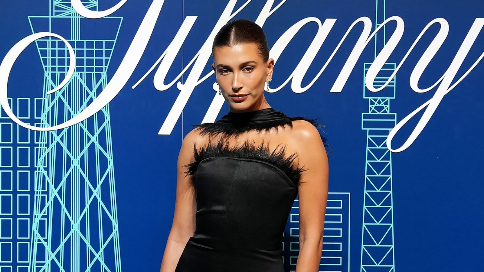 Hailey Bieber Brings It Back to the 2000s in Nostalgic Scary Movie Halloween Costume