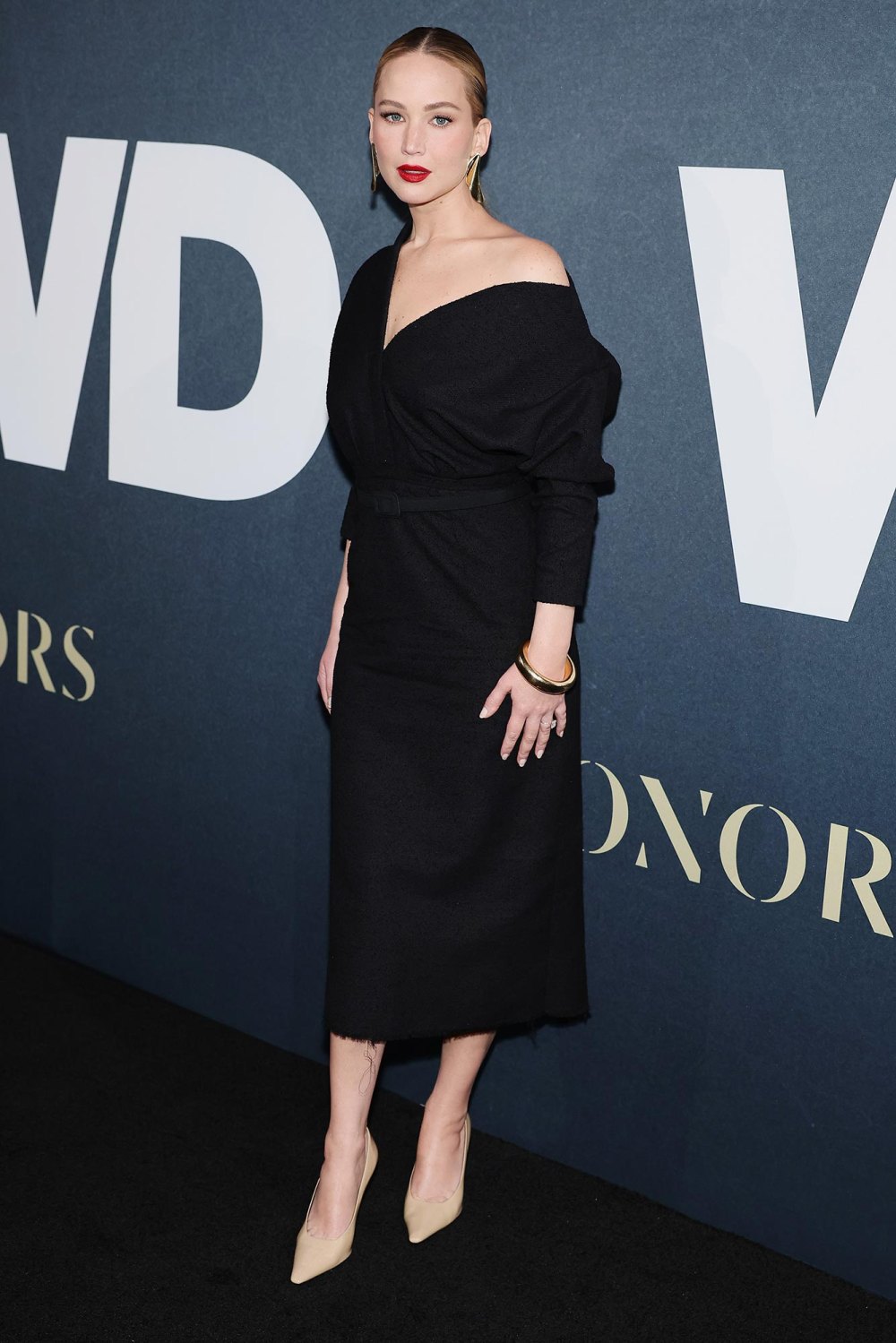 Jennifer Lawrence Channels Old Hollywood Glamour for Womens Wear Daily Event