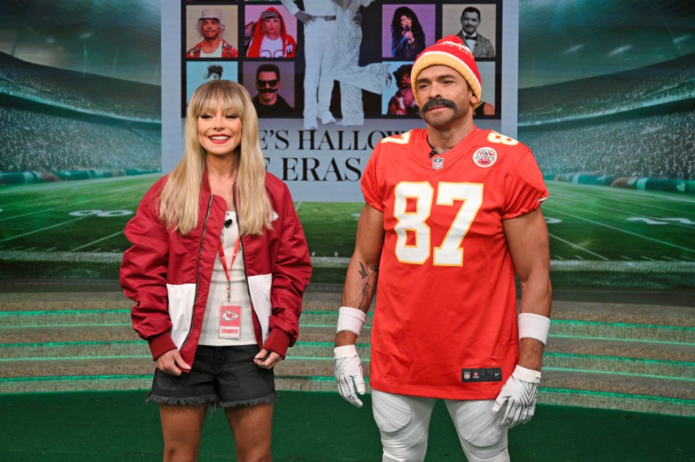 Kelly Ripa and Mark Consuelos Go All Out With Couples Halloween Costume