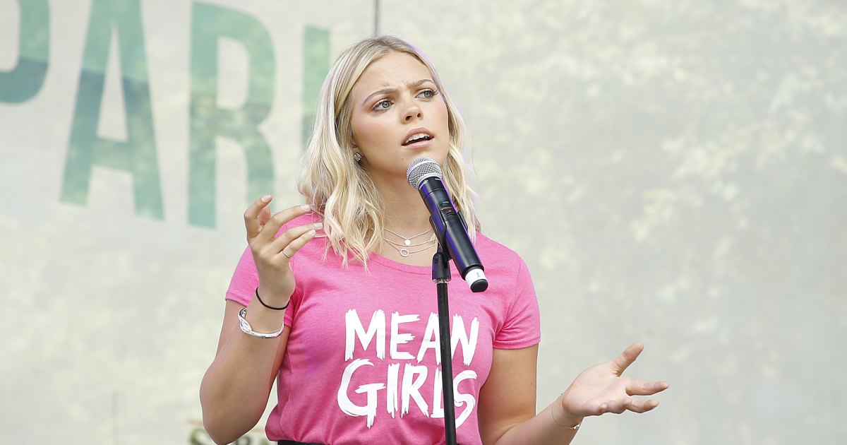 Busy Philipps Will Play Regina George's Mom in the 'Mean Girls' Movie  Musical