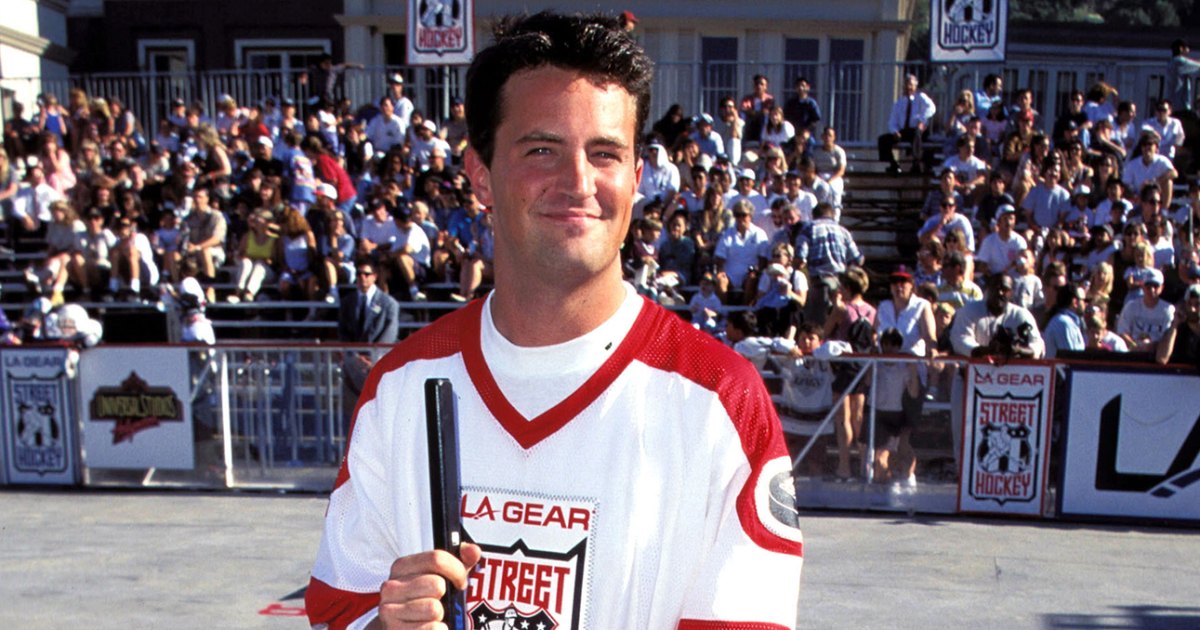 NHL Honors Late Matthew Perry by Playing Friends Theme Song During Saturday Hockey Games 01