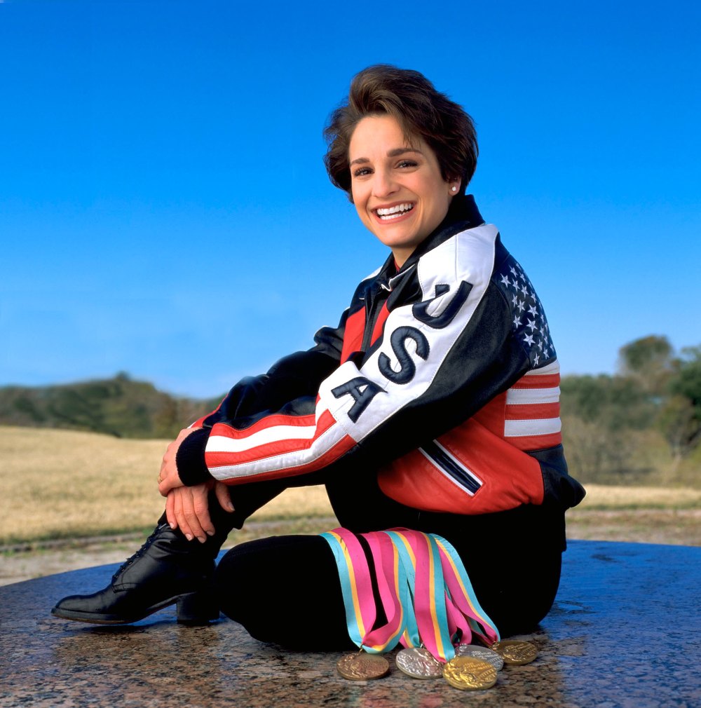 Olympian Mary Lou Retton is ‘Fighting for Her Life’ in Hospital with Pneumonia